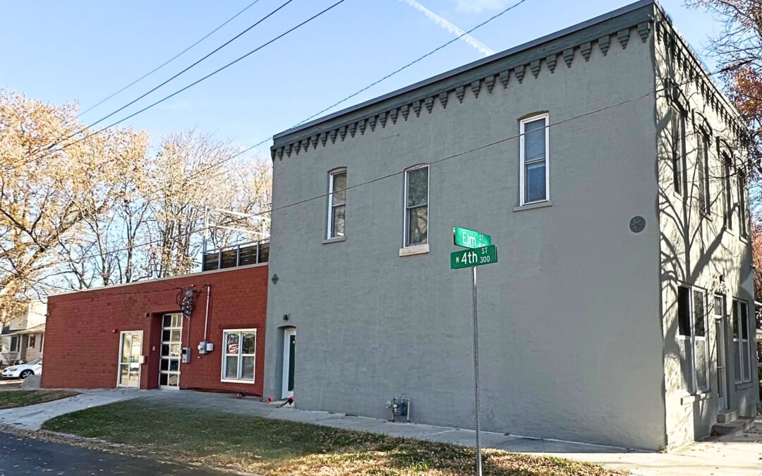 401 Elm Street,            Lawrence, KS